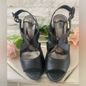 Carlos Santana Women's Black High Heel Platform Sandals